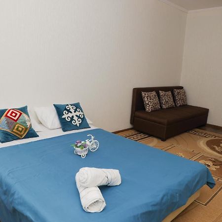 شقة الماتي  في Reliablehouse 2-Х Комнатная Квартира В Центре المظهر الخارجي الصورة