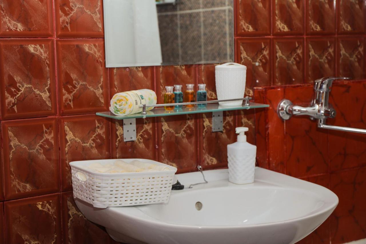 شقة الماتي  في Reliablehouse 2-Х Комнатная Квартира В Центре المظهر الخارجي الصورة